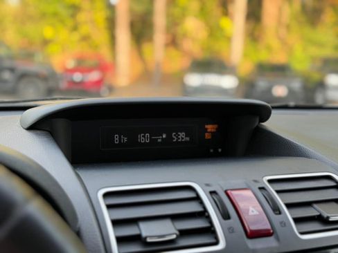 Used 2016 Subaru Crosstrek 2.0i Premium image 18