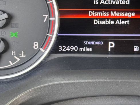 Used 2024 Nissan Rogue SV w/ SV Premium Package FWD image 5