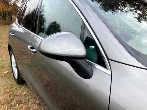 Used 2014 Porsche Cayenne image 12