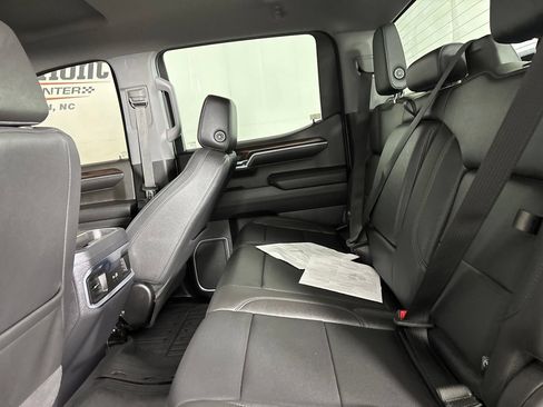 Used 2023 GMC Sierra 1500 SLT w/ SLT Premium Package AWD/4WD image 25