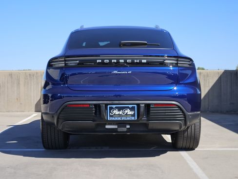 Certified 2024 Porsche Macan 4 Electric image 7