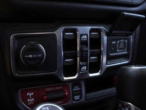 Certified 2023 Jeep Wrangler Unlimited Rubicon image 18