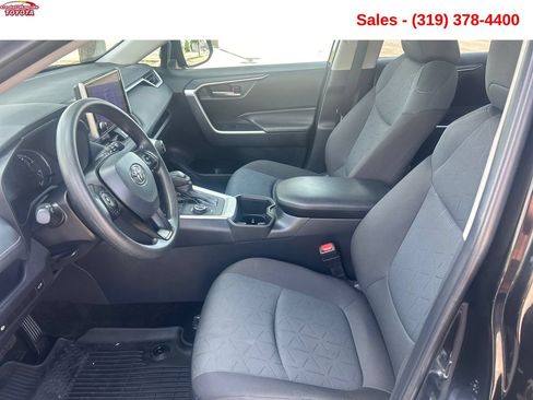 Used 2025 Toyota RAV4 XLE w/ Convenience Package AWD/4WD image 10