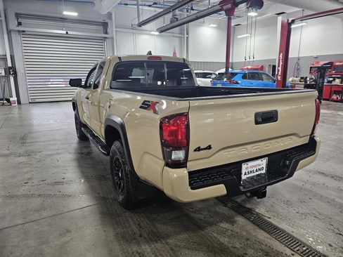 Certified 2020 Toyota Tacoma SR w/ SX Package image 7