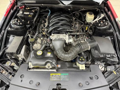 Used 2006 Ford Mustang GT RWD image 7
