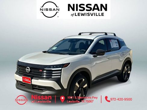 New 2026 Nissan Kicks SR w/ Illumination Package FWD image 1