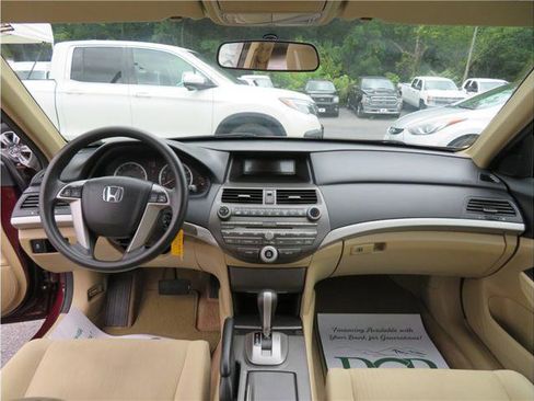 Used 2011 Honda Accord LX image 5