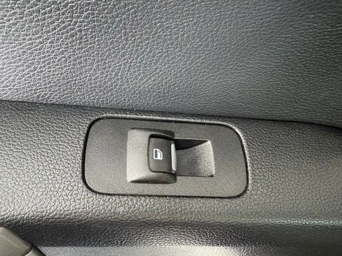 Used 2018 Ford F150 Platinum w/ Equipment Group 701A Luxury AWD/4WD image 55