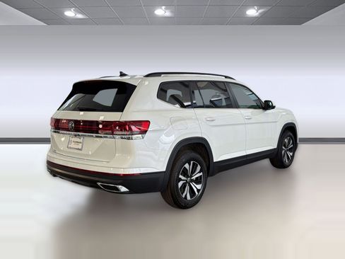 New 2026 Volkswagen Atlas SE FWD image 9