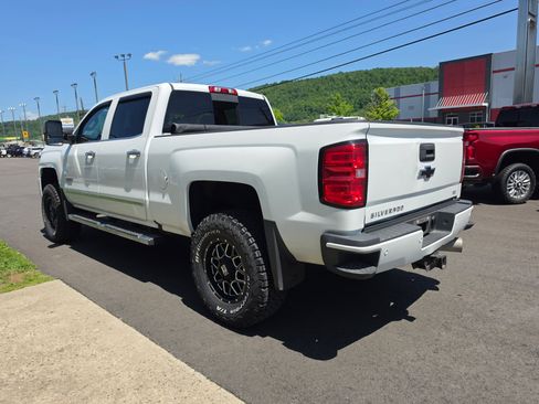 Used 2019 Chevrolet Silverado 2500 LTZ w/ Duramax Plus Package AWD/4WD image 5