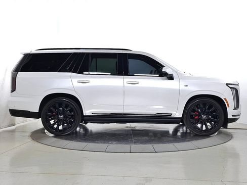 Used 2025 Cadillac Escalade Sport Platinum AWD/4WD image 9