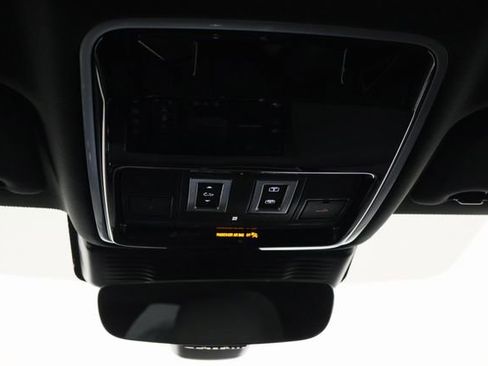 Used 2024 Land Rover Range Rover Velar Dynamic SE AWD/4WD image 23