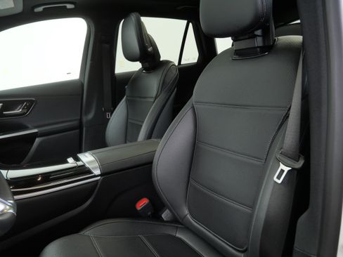 Certified 2026 Mercedes-Benz GLC 300 4MATIC image 15