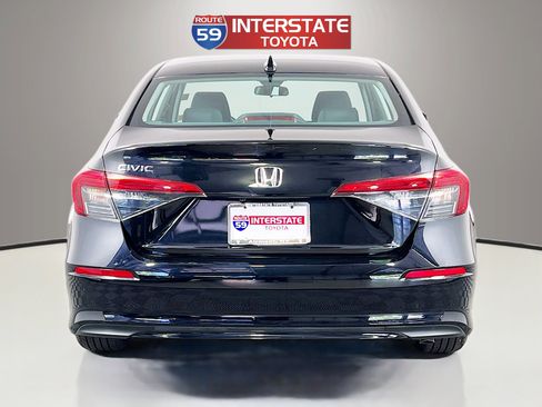 Used 2022 Honda Civic LX image 6