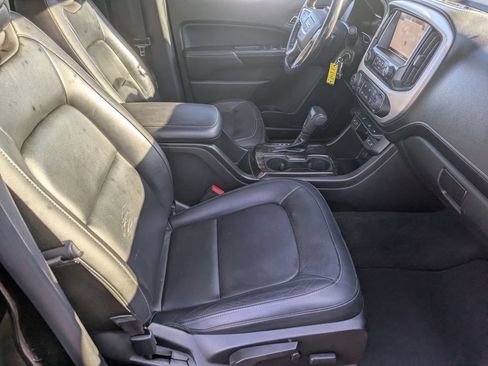 Used 2016 GMC Canyon SLT image 24