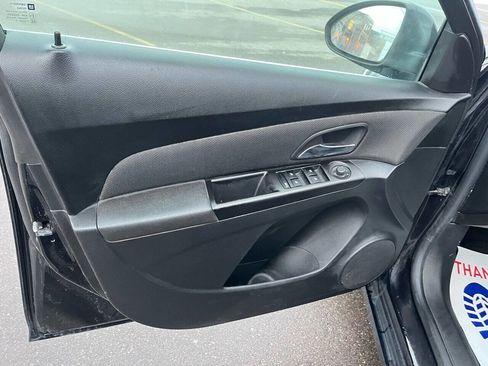 Used 2015 Chevrolet Cruze LT image 24