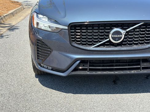 Used 2023 Volvo XC60 B5 Plus w/ Climate Package image 11