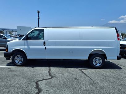 New 2025 Chevrolet Express 2500 Extended w/ Communications Package