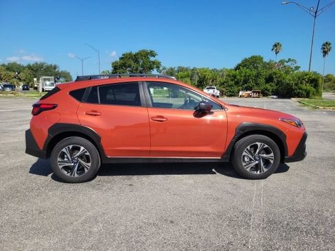 Used 2024 Subaru Crosstrek 2.0i Premium AWD/4WD image 4