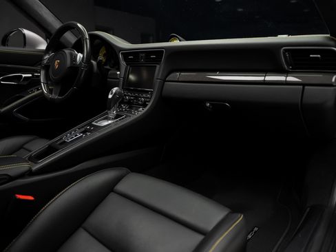 Used 2014 Porsche 911 Turbo S AWD/4WD image 62
