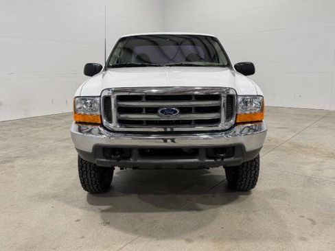 Used 2000 Ford F250 XLT image 3