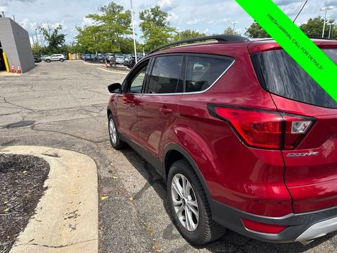Used 2019 Ford Escape SEL AWD/4WD image 5