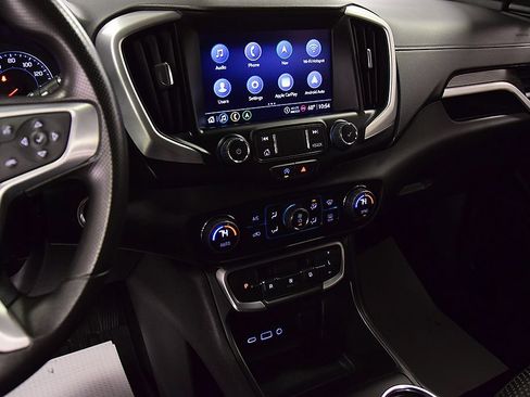 Used 2024 GMC Terrain SLE w/ Driver Convenience Package AWD/4WD image 22