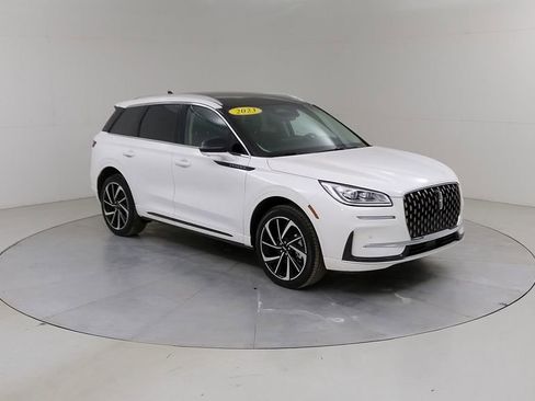 Used 2023 Lincoln Corsair Grand Touring w/ Equipment Group 301A AWD/4WD image 11