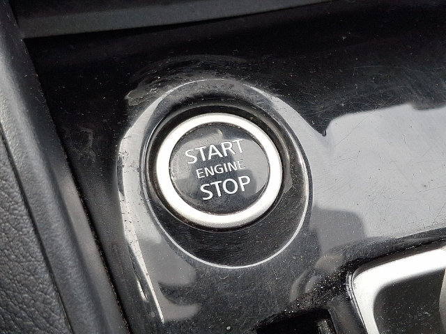 Used 2024 Nissan Versa SV FWD image 23