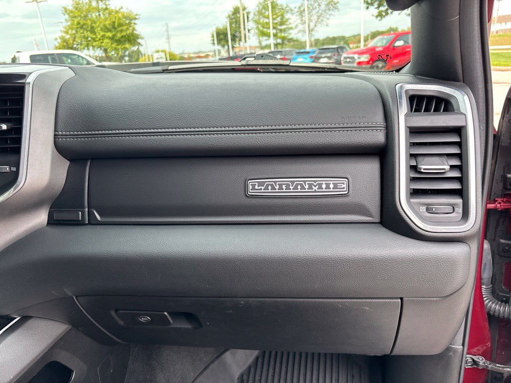 Used 2021 RAM 1500 Laramie w/ Sport Appearance Package AWD/4WD image 32