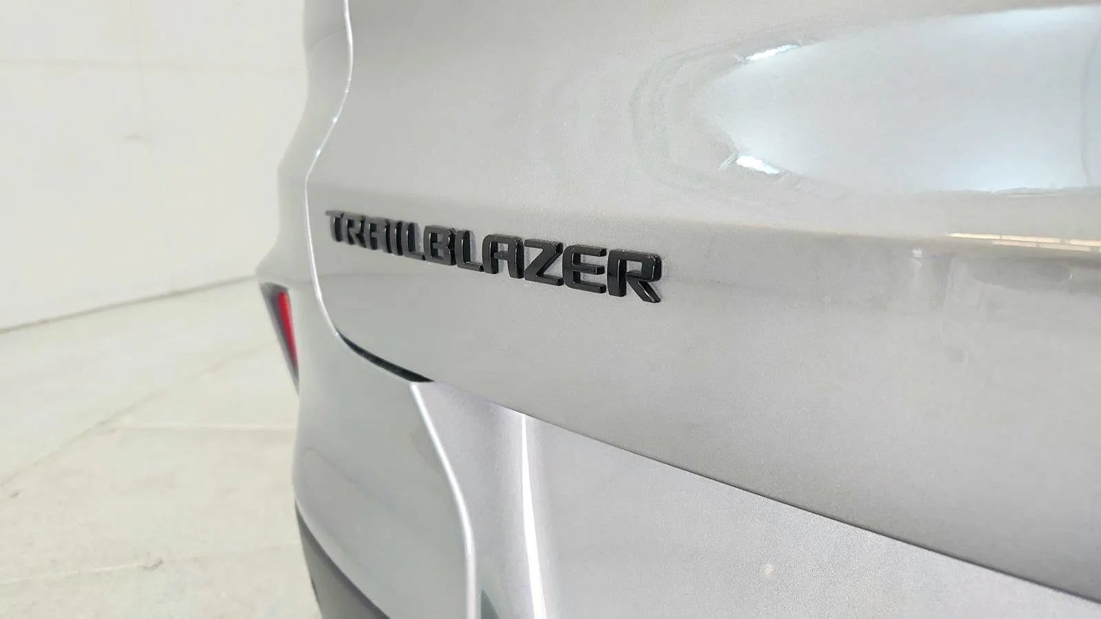 Used 2025 Chevrolet TrailBlazer RS w/ Convenience Package FWD image 52