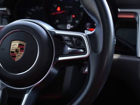 Used 2019 Porsche Macan AWD/4WD image 21