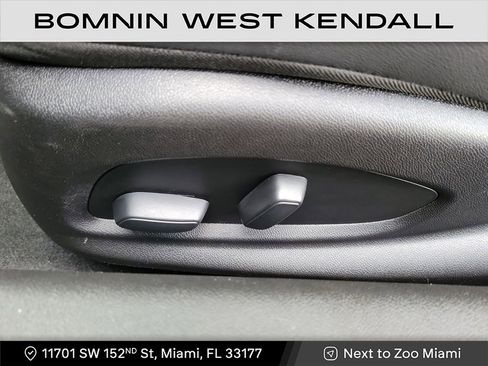 Used 2019 Chevrolet Camaro SS image 13