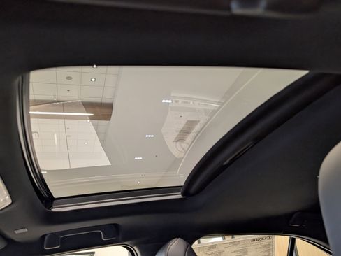 New 2025 Lexus UX 300h AWD image 18