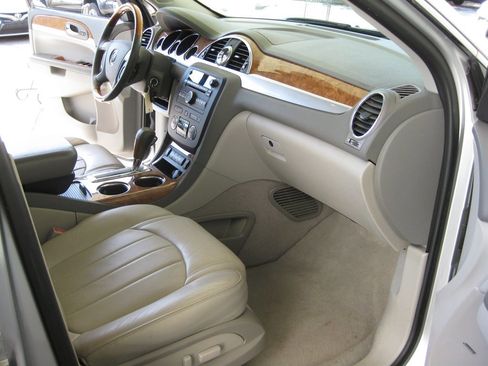 Used 2012 Buick Enclave Premium w/ Trailering Provision Package image 37