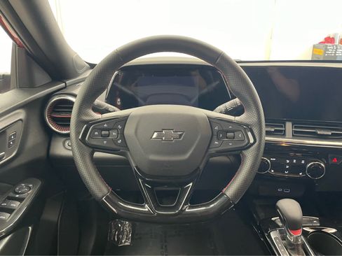 New 2026 Chevrolet Trax RS w/ Sunroof Package FWD image 11