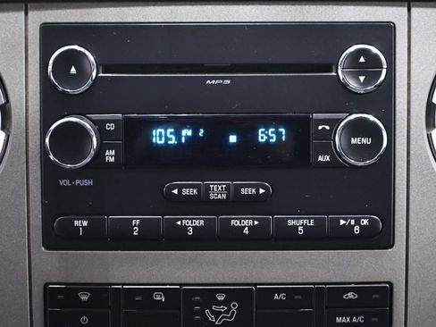 Used 2016 Ford F550 4x4 Regular Cab Super Duty image 23