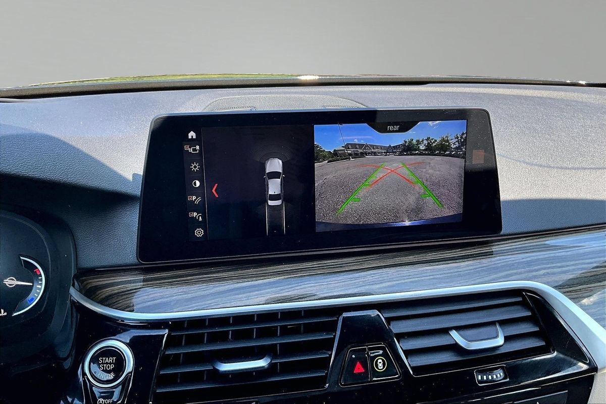 Used 2018 BMW 530i xDrive AWD/4WD image 28