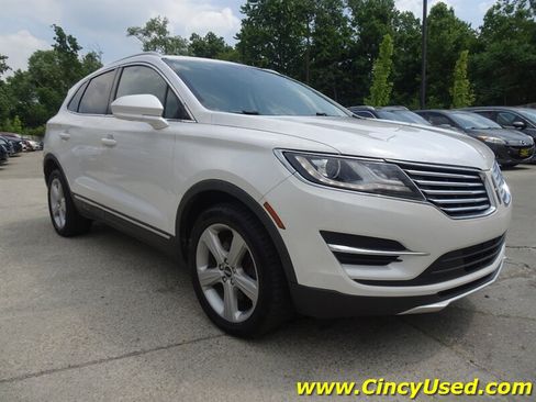 Used 2017 Lincoln MKC Premiere AWD/4WD image 4