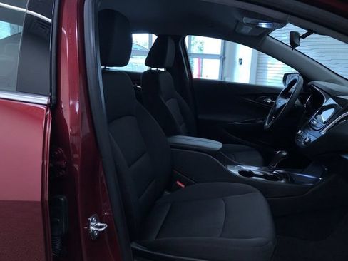 Used 2019 Chevrolet Malibu LT FWD image 23