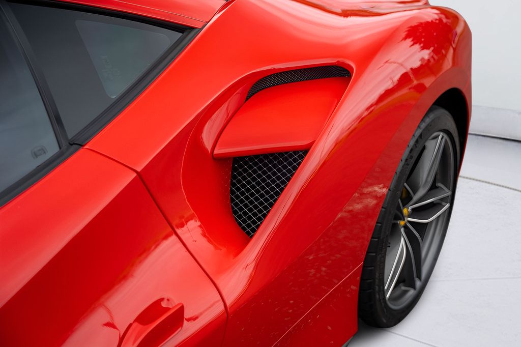 Used 2016 Ferrari 488 GTB RWD image 35