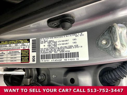 Used 2021 Toyota Tacoma TRD Sport w/ Technology Package AWD/4WD image 18
