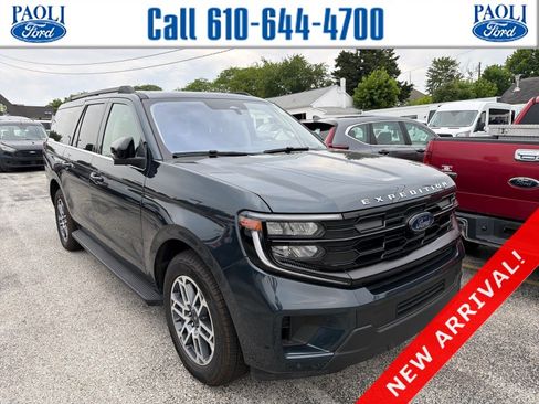 Used 2025 Ford Expedition Max Active AWD/4WD image 1