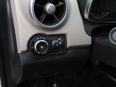 Used 2015 Chevrolet Trax LTZ image 21