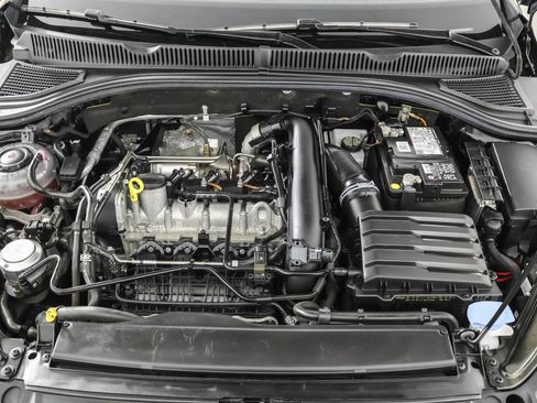 Used 2020 Volkswagen Jetta SE w/ SE Cold Weather Package FWD image 48