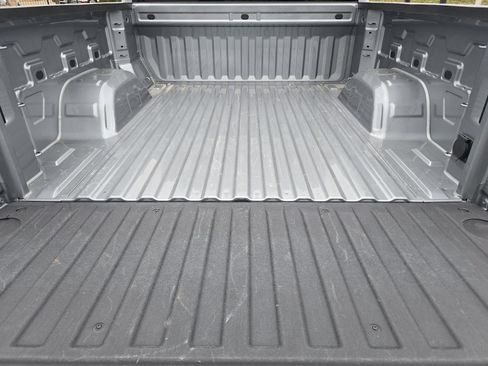 Used 2024 GMC Sierra 1500 Elevation image 24