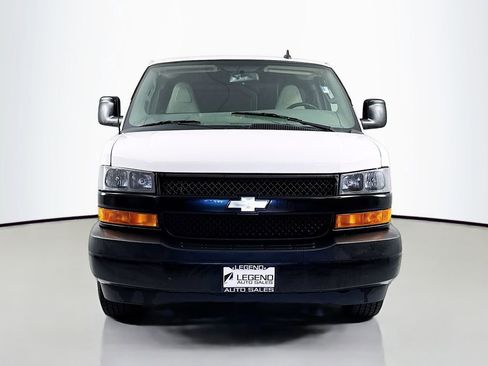 Used 2021 Chevrolet Express 2500 w/ Driver Convenience Package RWD image 2