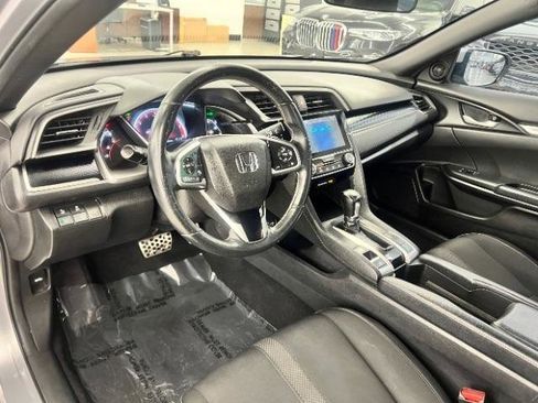 Used 2019 Honda Civic Sport image 7
