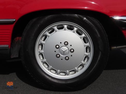 Used 1989 Mercedes-Benz 560 SL image 17