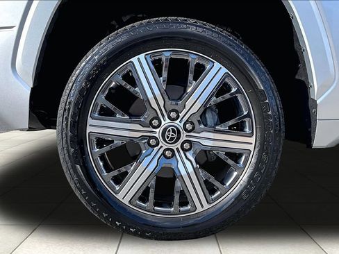 Used 2022 Toyota Tundra Capstone AWD/4WD image 9